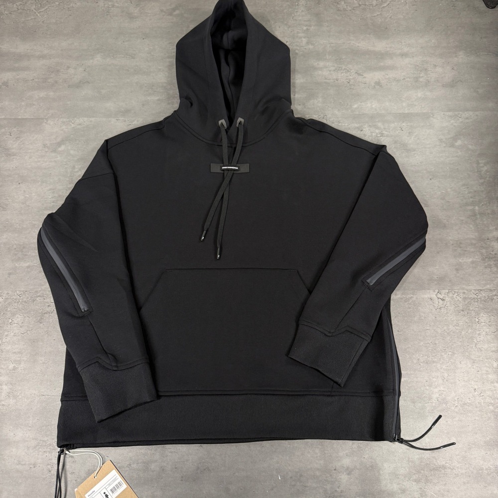 On Cloud Running Tech Hoodie V1 Women M Black Side Zip Swiss Engineering $150
